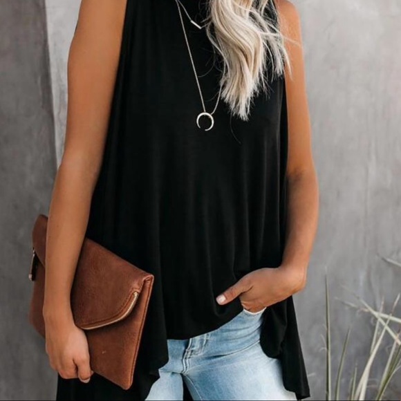 Black High/Low Sleeveless Top - Picture 4 of 6